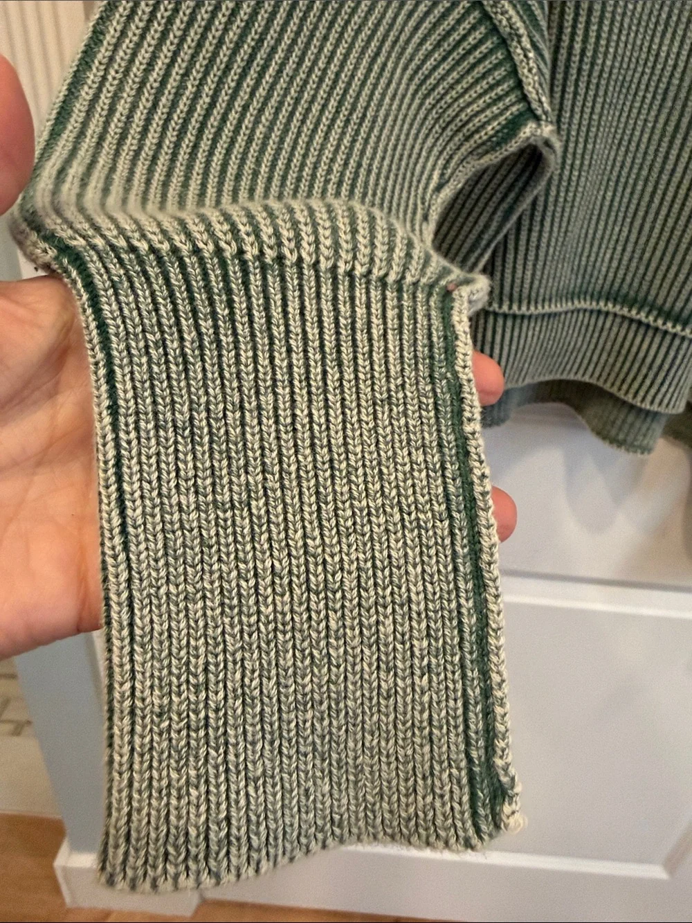 ZENANA Ribbed Green Crewneck Women's Sweater S/M